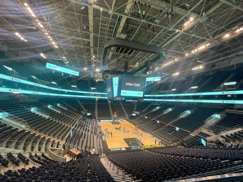 猶他爵士隊主場館計分屏、看臺屏、圍欄屏全景圖