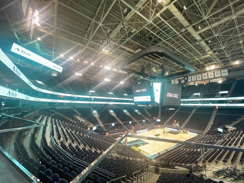 猶他爵士隊主場館計分屏、看臺屏、圍欄屏全景圖2
